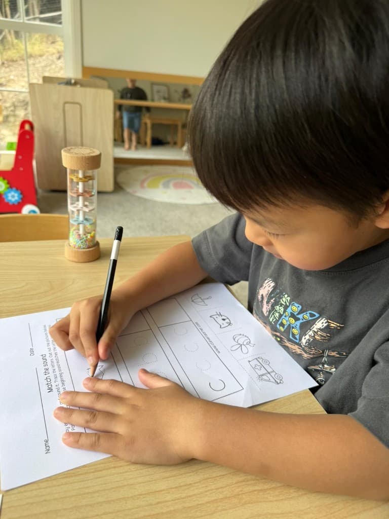 Match the sound — tracing letter worksheet